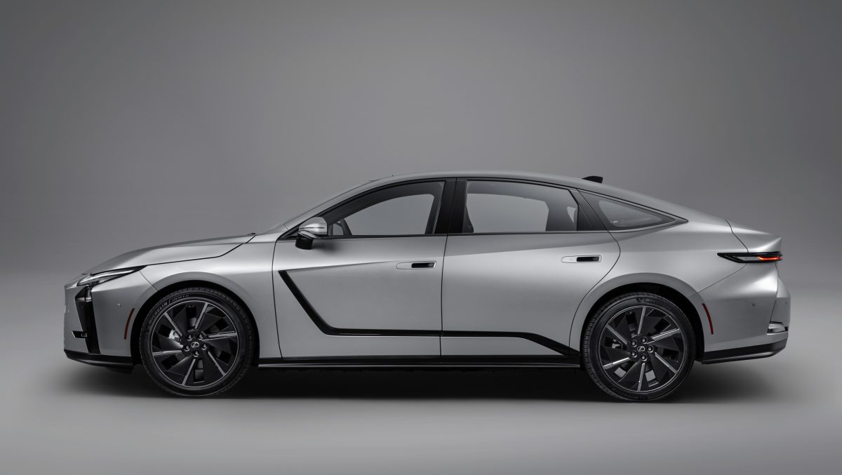 Новий Lexus ES стає електричним: ціни стартують з позначки нижче $50 000 - фото 3