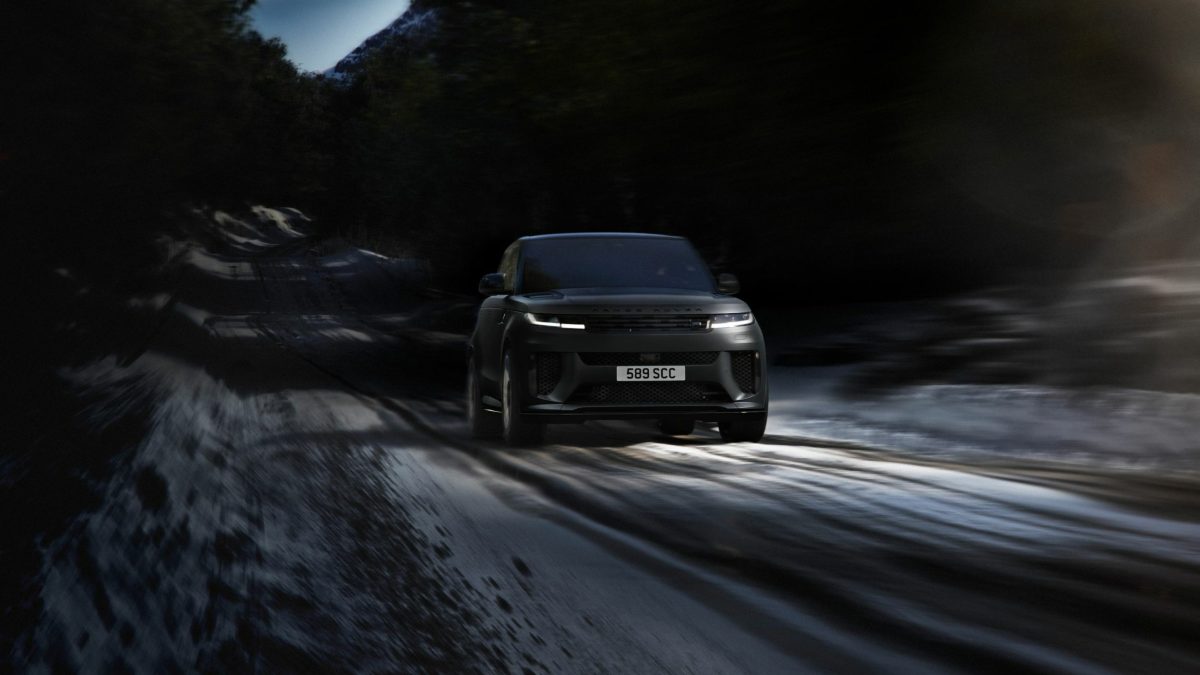 Представлено лімітований Range Rover Sport SV Ultimate Edition: повернення легендарного кольору та божевільна потужність - фото 7