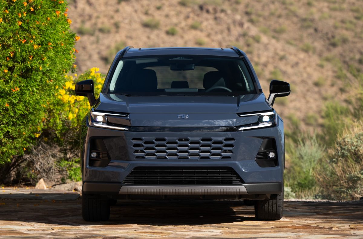 Toyota офіційно спростувала чутки про закриття заводу в Алабамі та переїзд до Канади - фото 3