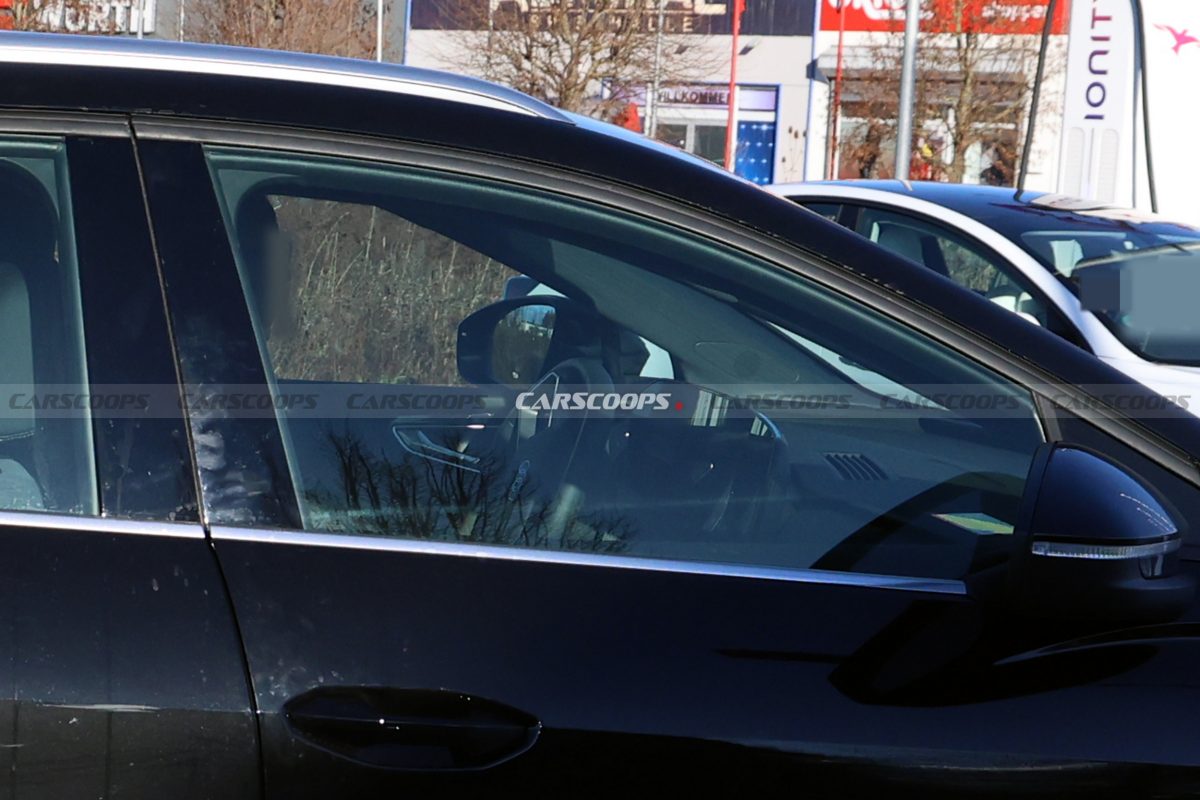 Оновлений Audi Q4 e-tron засвітився на тестах: що зміниться в популярному кросовері - фото 1