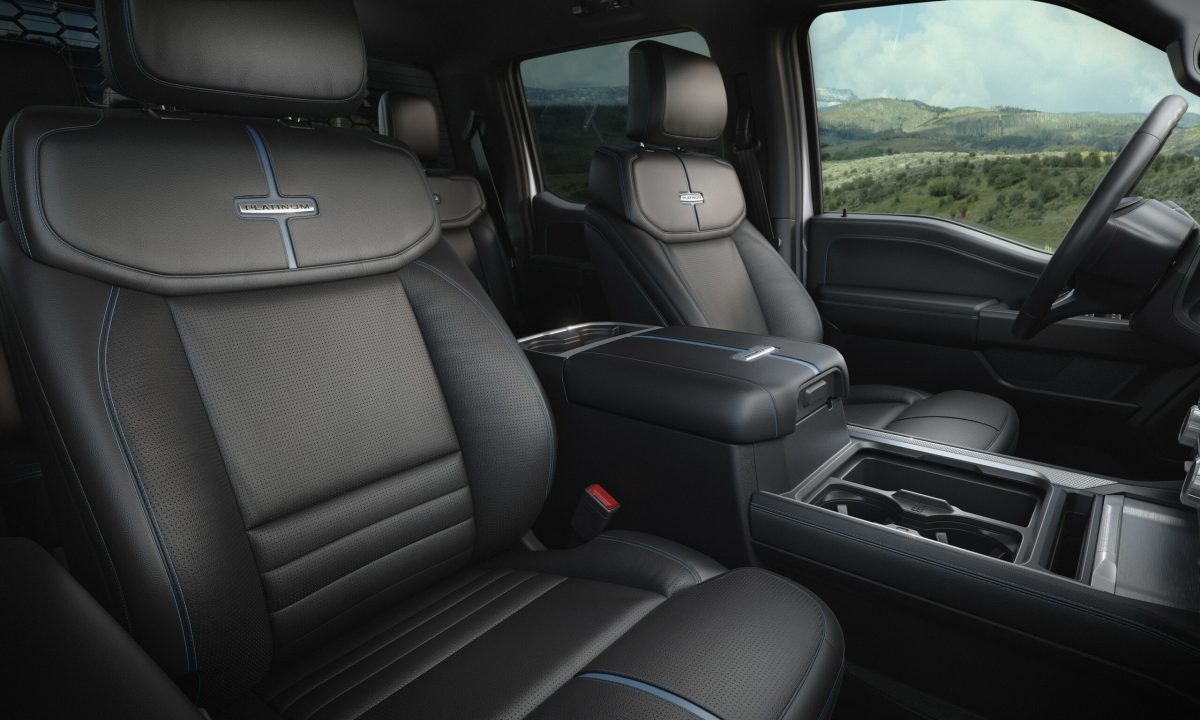 Ford оновив лінійку Super Duty 2027 року: нові позашляхові пакети Tremor та розкіш для комерційних шасі - фото 5