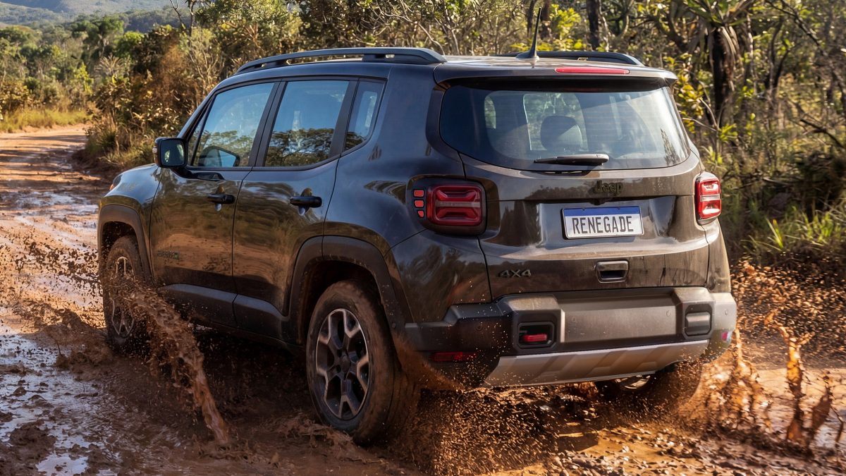 Jeep Renegade 2027: масштабне оновлення, новий салон та поява гібрида - фото 5