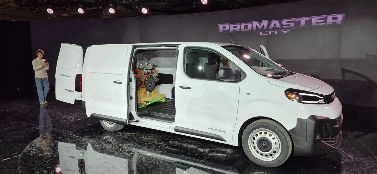 Ram відроджує ProMaster City: яким буде новий середньорозмірний фургон за $40 000 - фото 5