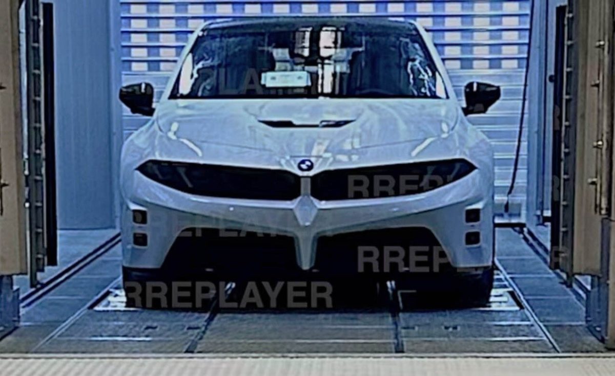 У мережу злили перші фото потенційного електричного BMW i3M: що відомо про майбутній спорткар - фото 2