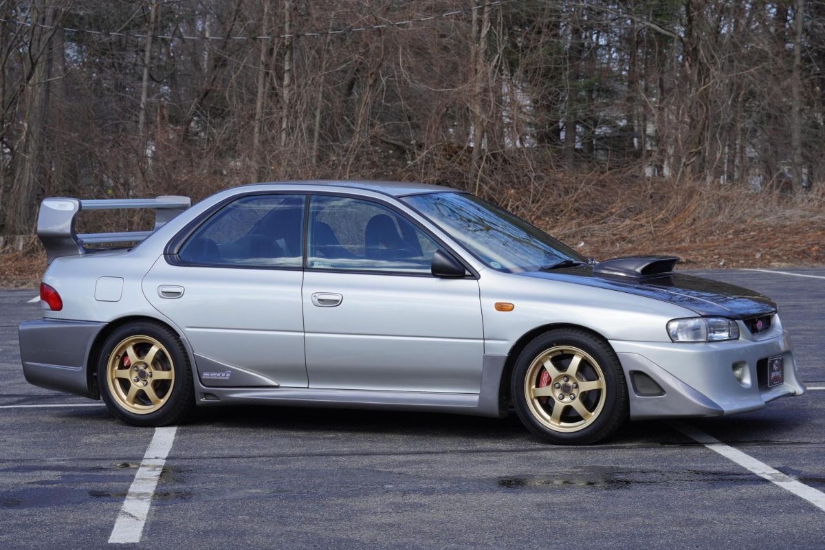 Екстремальний раритет: на аукціон виставили один із 300 Subaru Impreza S201 STI - фото 1