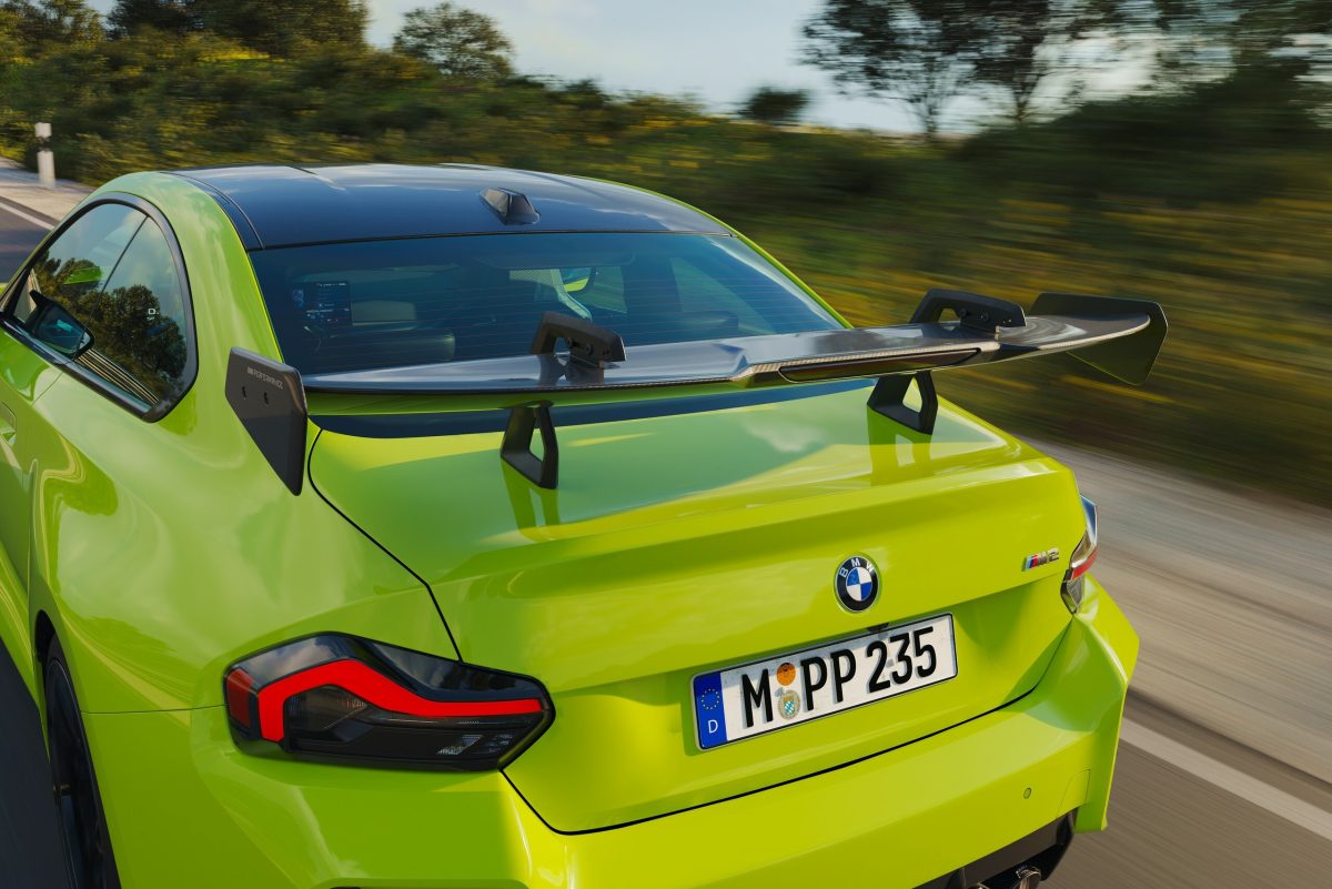 BMW перетворює M2 на трековий спорткар: представлено екстремальний пакет M Performance Track Kit - фото 4