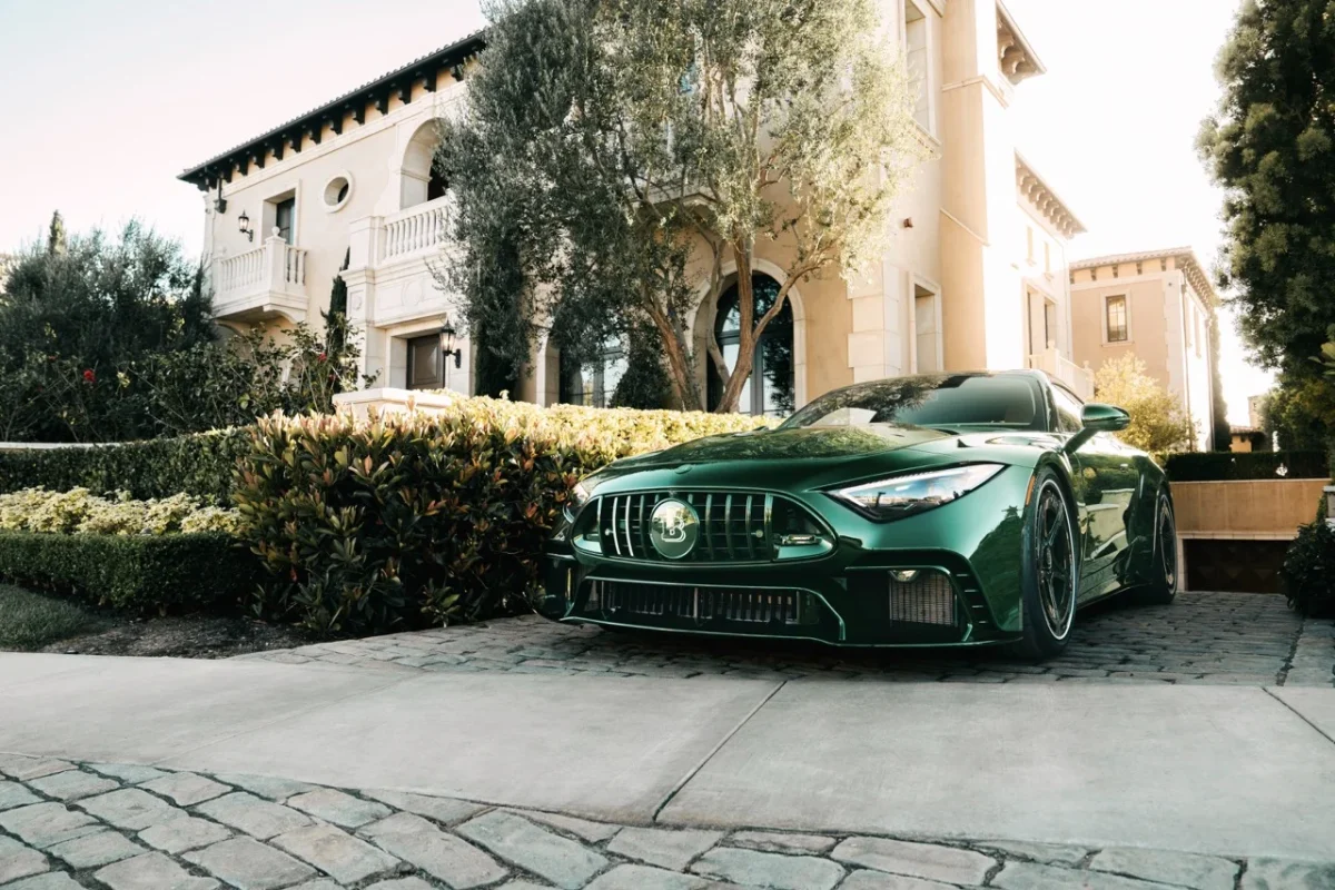 Brabus Rocket GTS: унікальний «зелений» шутінг-брейк Mercedes за ціною двох Lamborghini - фото 6