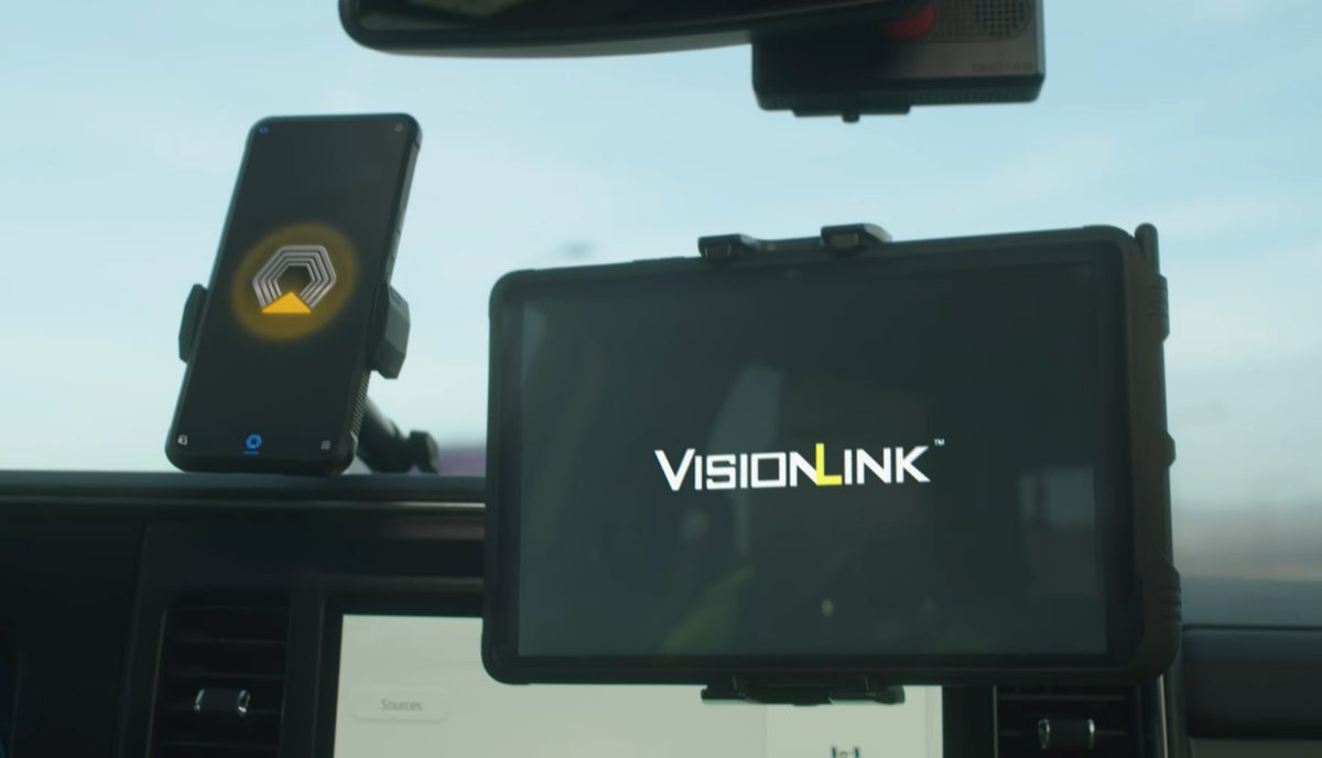 Легендарний виробник спецтехніки Caterpillar створив брутальний пікап на базі Ford - фото 5