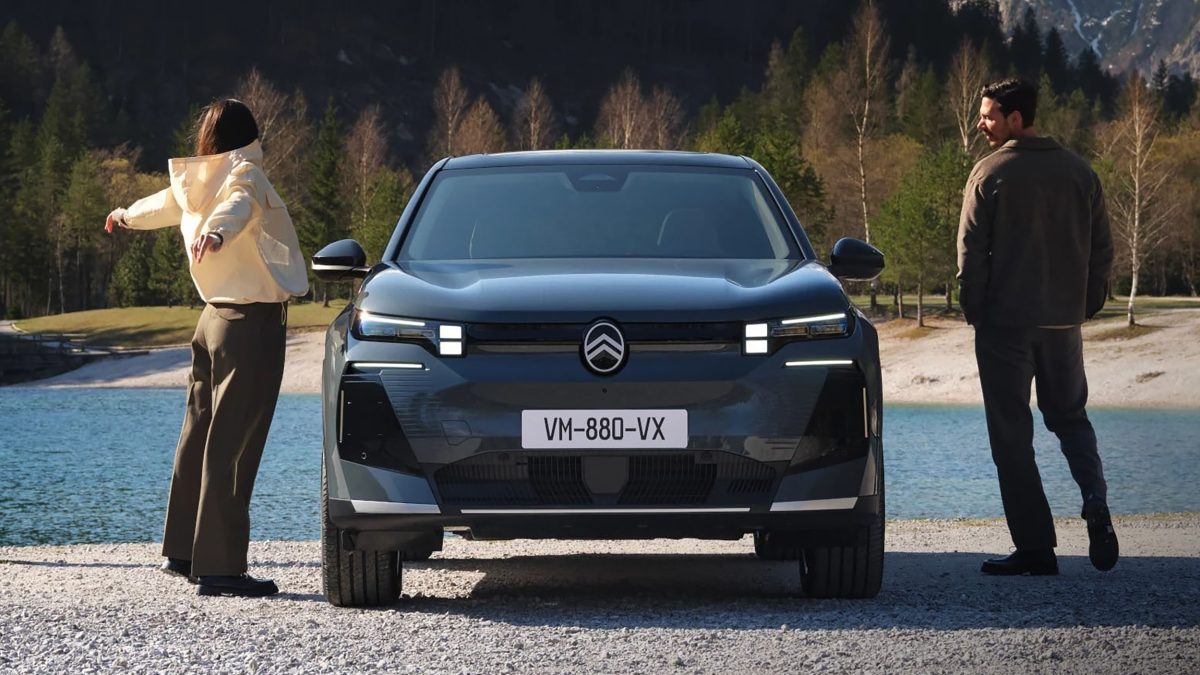 Фокус із цифрами: Stellantis "додав" 30 сил гібридному Citroen C5 Aircross без жодних допрацювань - фото 3