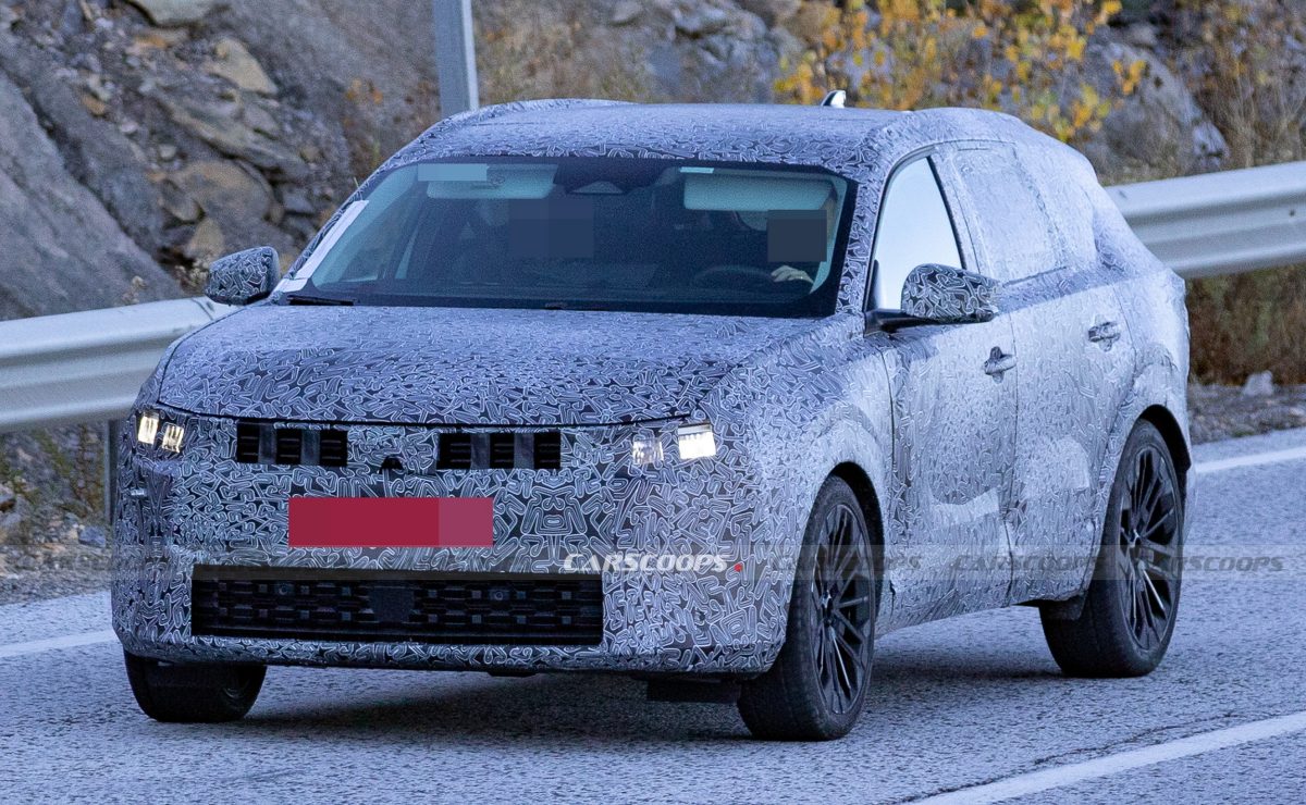 Dacia анонсувала нову модель Striker: конкурент Skoda Octavia дебютує у березні - фото 7