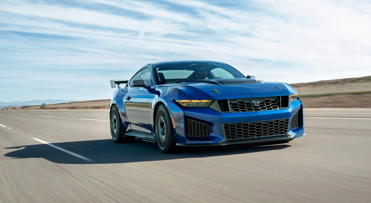 Шокуючі ціни на Ford Mustang Dark Horse SC: понад 175 тисяч доларів за топову версію - фото 3