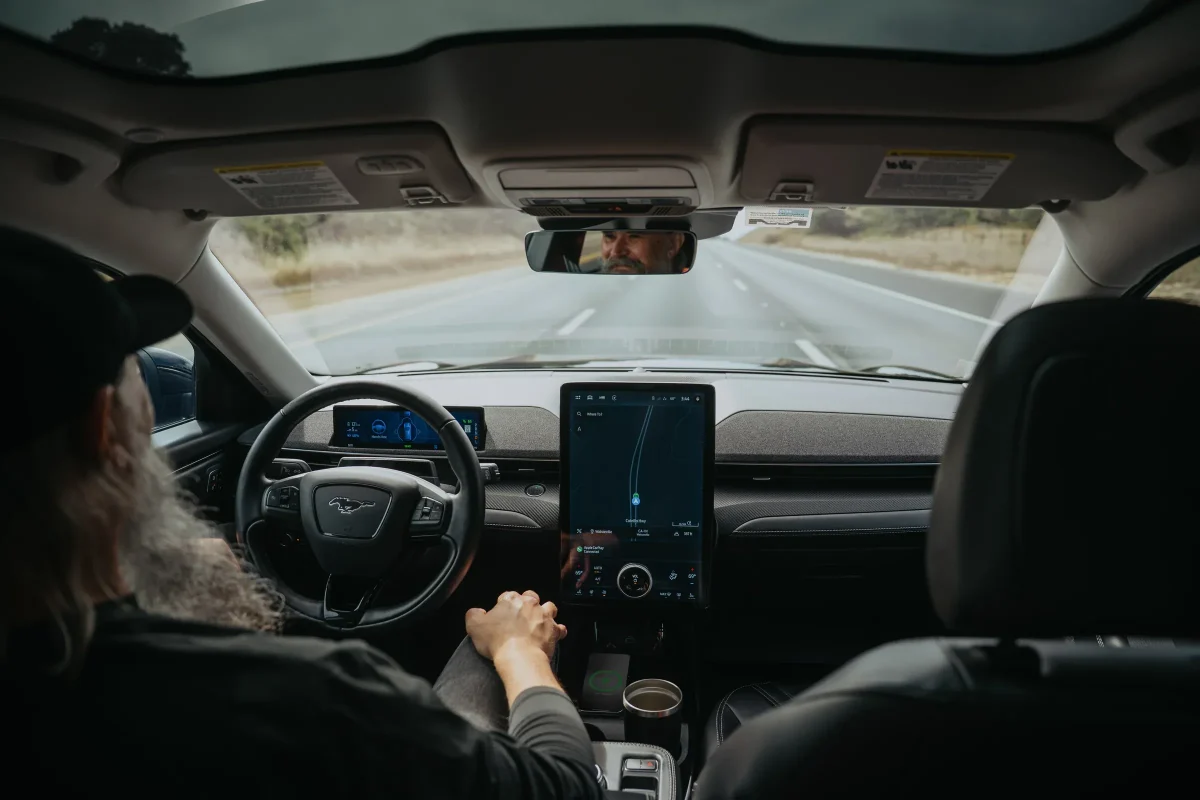 Ford Mustang Mach-E проїхав понад 500 000 км: в якому стані батарея та гальма - фото 7