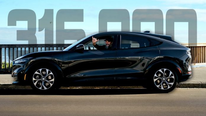 Ford Mustang Mach-E проїхав понад 500 000 км: в якому стані батарея та гальма