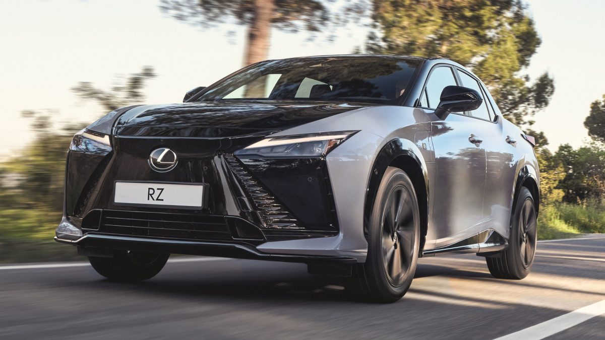 Віртуальна «механіка» та кермо-штурвал: Lexus RZ отримав революційні оновлення для Європи - фото 5