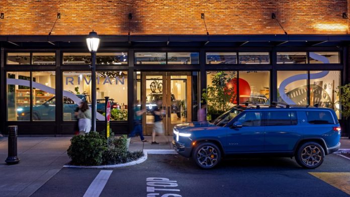 Штат Вашингтон планує дозволити прямі продажі електромобілів Rivian та Lucid в обхід дилерів