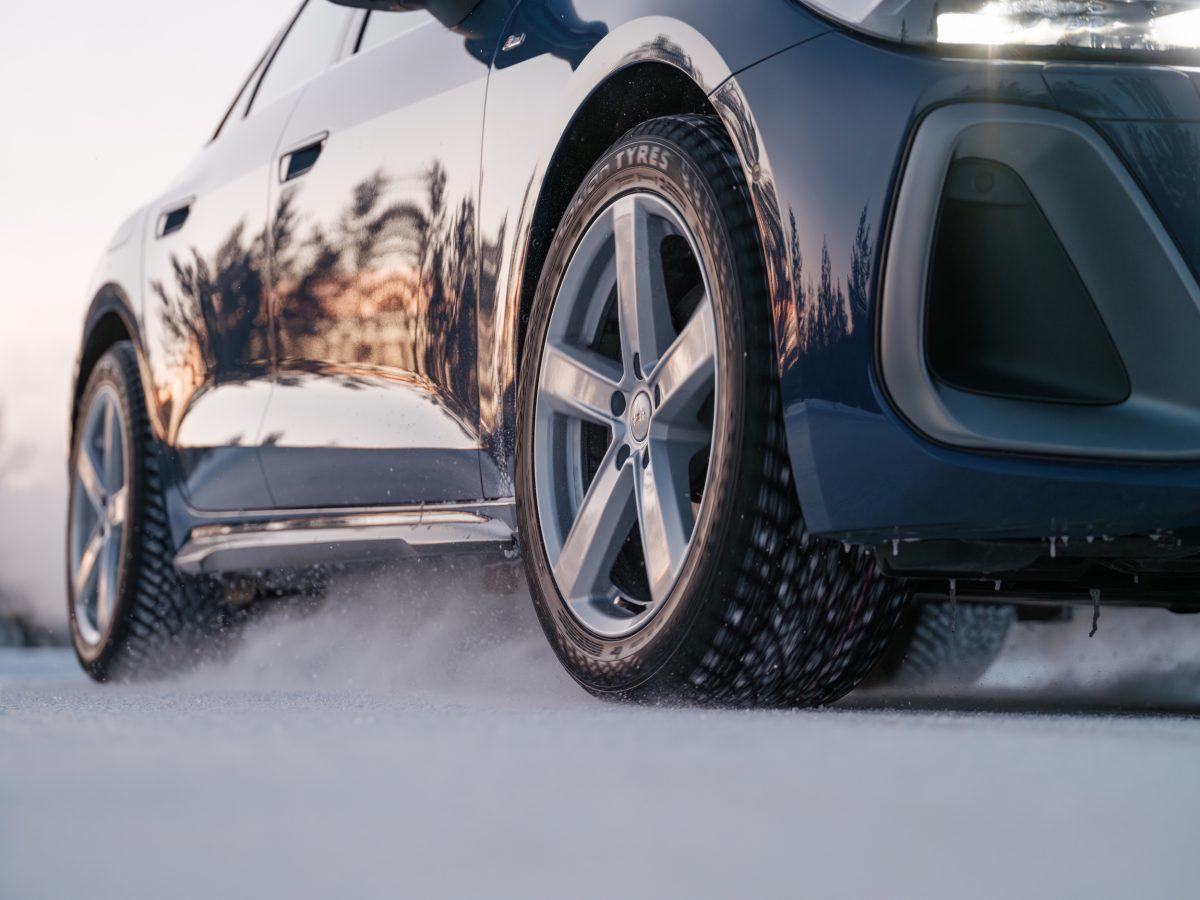 Nokian представила революційну зимову шину Hakkapeliitta 01, що автоматично ховає шипи - фото 1