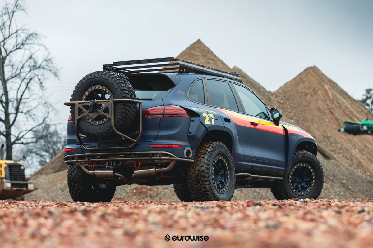 Porsche Cayenne перетворили на 650-сильного монстра для бездоріжжя у стилі «Дакар» - фото 5