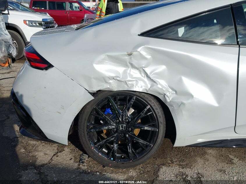 Перші втрати: два нові купе Honda Prelude розбили ще до закінчення обкатки - фото 3