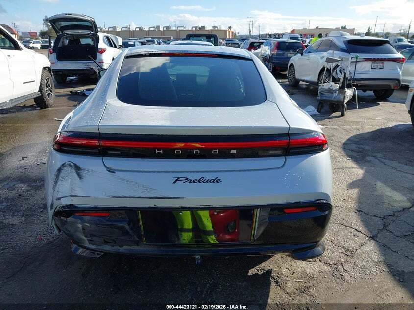 Перші втрати: два нові купе Honda Prelude розбили ще до закінчення обкатки - фото 1