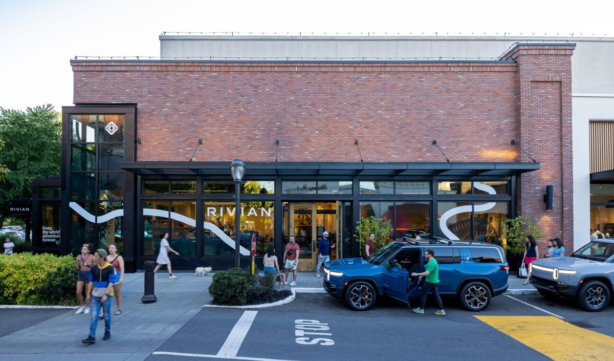 Штат Вашингтон планує дозволити прямі продажі електромобілів Rivian та Lucid в обхід дилерів - фото 2
