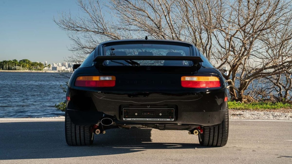 Унікальний екземпляр: на аукціон виставили єдиний у світі Ruf 928R з гаража голови Samsung - фото 3