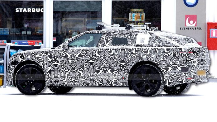 Новий Range Rover Velar кардинально змінить імідж та стане електромобілем