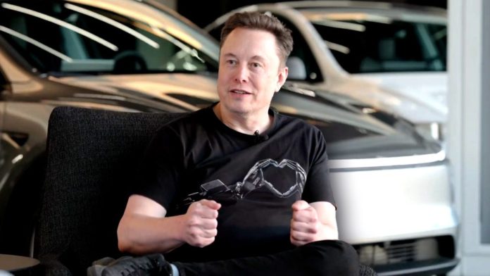 Ілон Маск: автовиробники, що ігнорують електрокари, зникнуть як динозаври