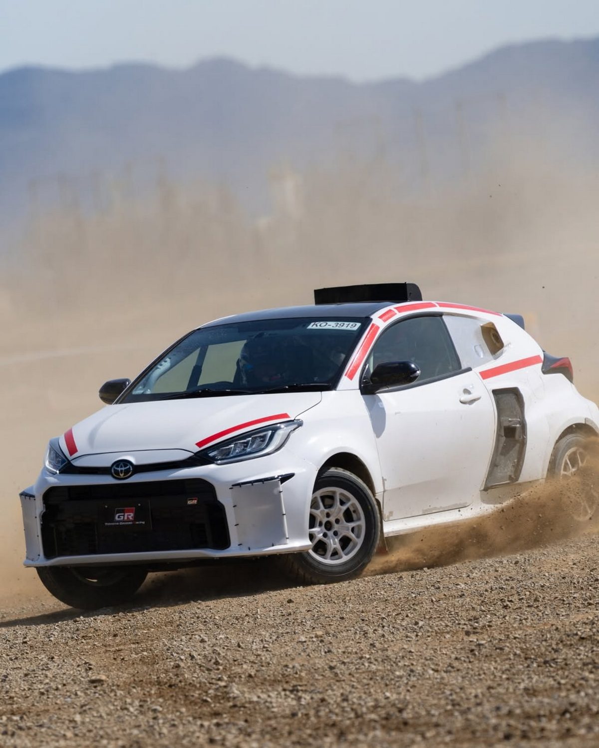 Toyota натякає на повернення легенди: нові шпигунські фото та чутки про відродження Celica - фото 3