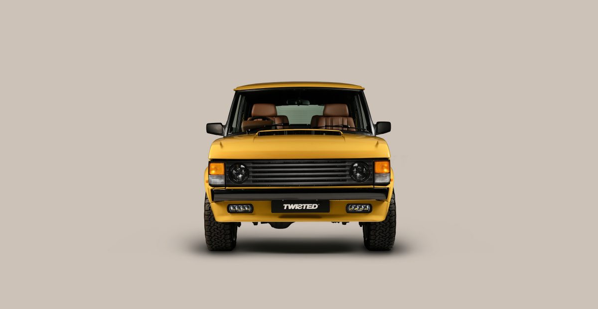 Епохальне відродження: Twisted Automotive представили класичний Range Rover із V8 на 500 сил - фото 4