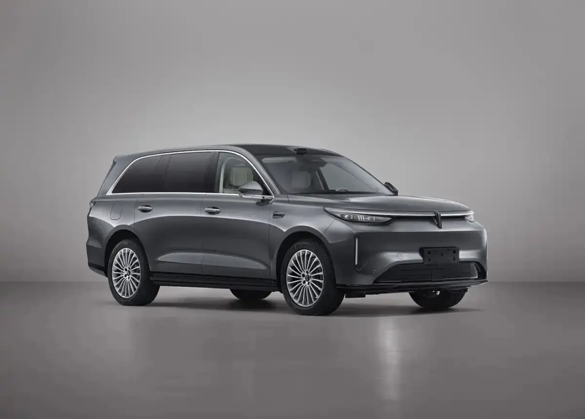 Great Wall Motor відкрито скопіювала рекламу Range Rover: очільник компанії публічно перепросив - фото 6