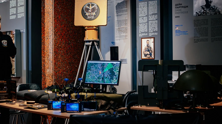 Нова українська РЛС бачить все: від FPV до КАБів