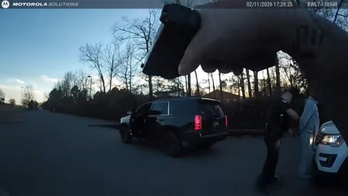 Технології проти водіїв: сім’я опинилася під прицілом поліції через помилку сканера номерів