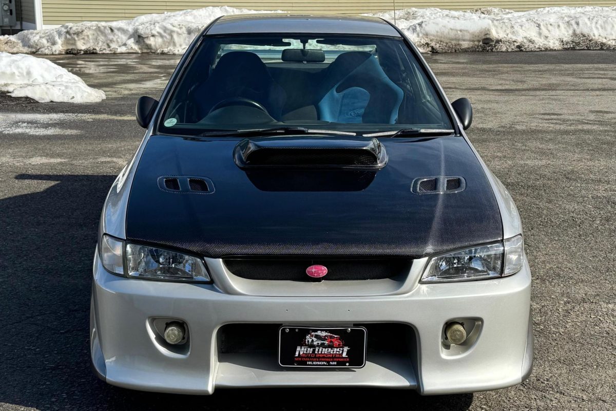 Екстремальний раритет: на аукціон виставили один із 300 Subaru Impreza S201 STI - фото 2