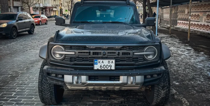 Звір для бездоріжжя: Ford Bronco Raptor вже у Києві