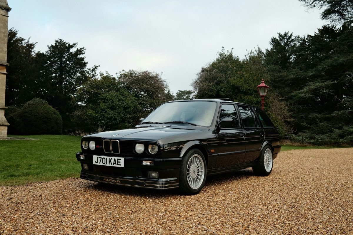 Унікальний універсал: на аукціон виставили рідкісний BMW Alpina B6 2.7 Touring 1991 року - фото 6