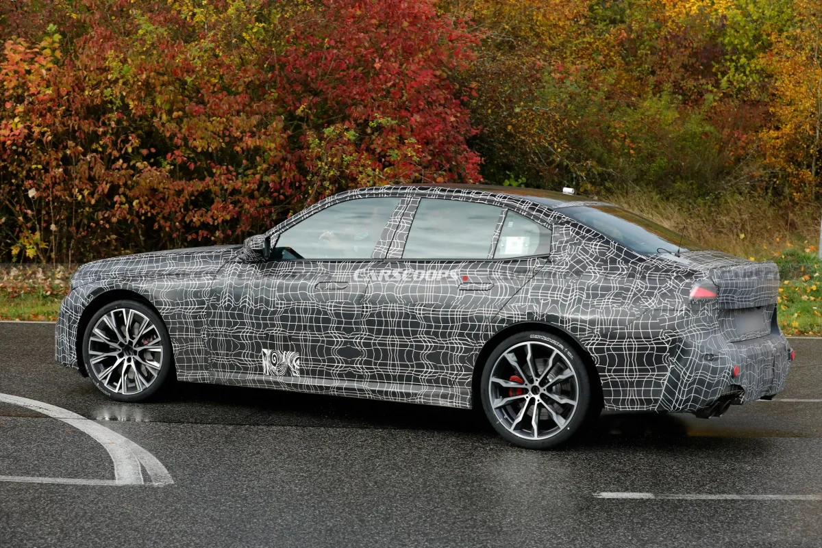 Нове покоління паливного BMW 3-Series засвітилося на відео: перші деталі про наступника M340i - фото 6