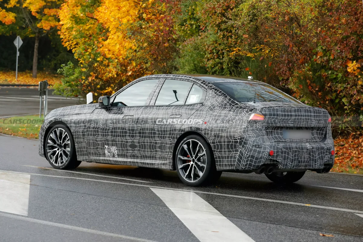 Нове покоління паливного BMW 3-Series засвітилося на відео: перші деталі про наступника M340i - фото 8
