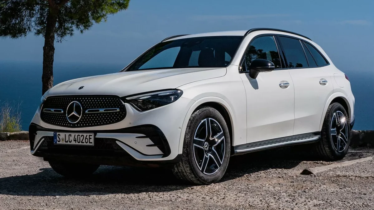 Через високі мита Mercedes-Benz переносить виробництво свого головного бестселера до США - фото 2