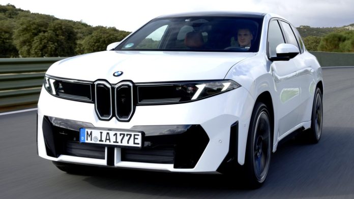 Новий BMW iX3 40: дебют базової версії електрокросовера з запасом ходу 636 км Новий BMW iX3 40: дебют базової версії електрокросовера з запасом ходу 636 км