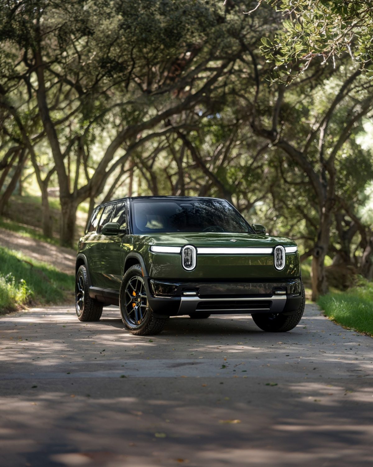 Нові дані EPA розкрили характеристики Rivian R2: запас ходу, ємність батареї та конкуренція з Tesla - фото 2