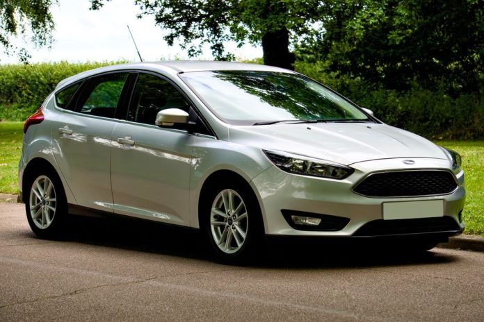 Ford відкликає 255 тисяч Focus 2012-2018: як перевірити чи ваше авто у списку