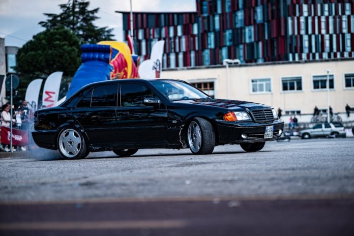 Pexels photo Mercedes C-Class 2026: повний огляд преміум-седана