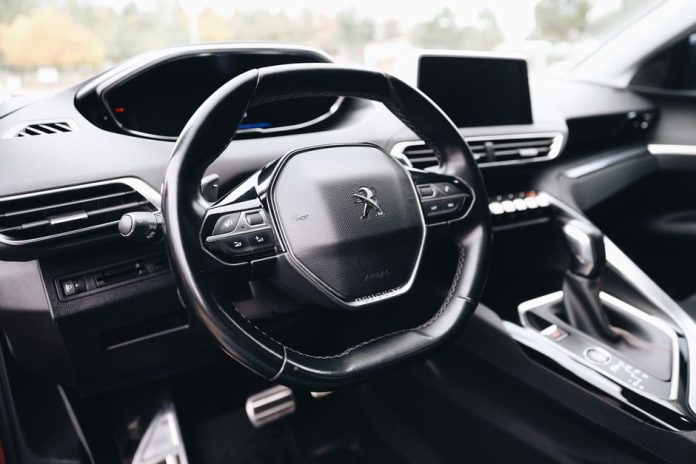 Регламент ТО Peugeot 308 T9 (2013-2021): таблиця, рідини, ціни