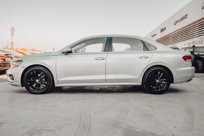 Регламент ТО VW Passat B9 (2024-2026): таблиця, рідини, eHybrid