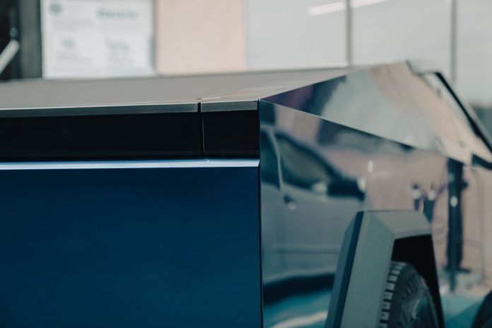 Tesla Cybercab 2026: повні характеристики роботаксі Маска (219 к.с., 500 км запасу)