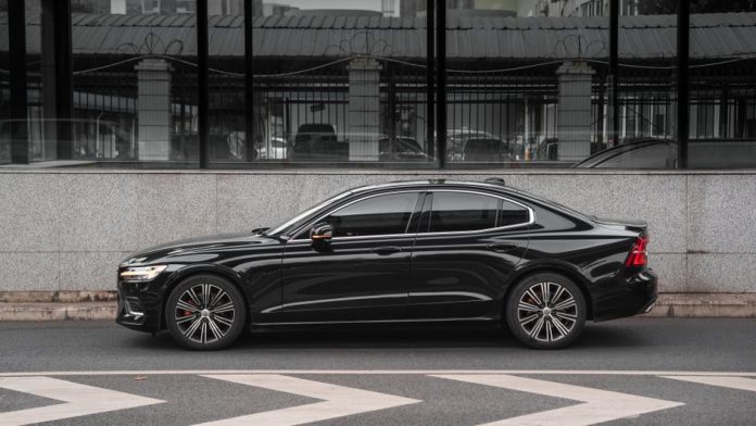 Volvo S60 2026: повний огляд скандинавського седана