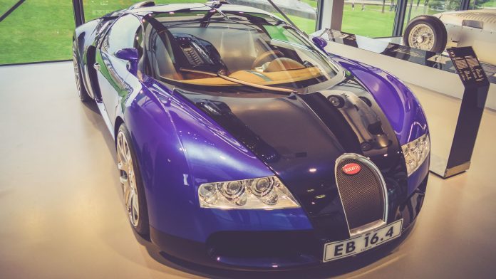 Bugatti EB110: як італієць воскресив легендарну марку заради суперкара мрії
