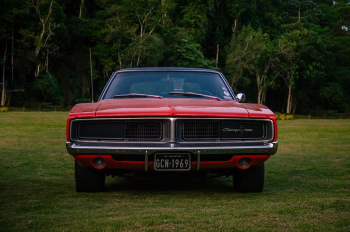 Dodge Charger 1969: легенда мускул-кару, яку возив Генерал Лі