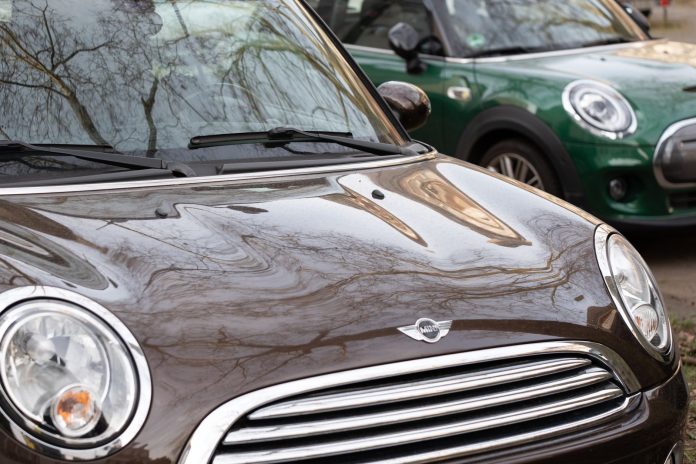 Mini Cooper SE: огляд доступного електро-хетчбека для міста в Україні 2026