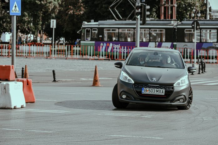 Peugeot e-208: доступний електромобіль для України у 2026 році
